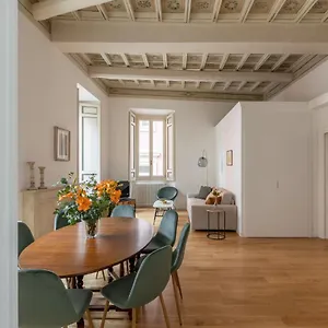 https://iflat-wonder-at-the-pantheon.it-romehotels.com