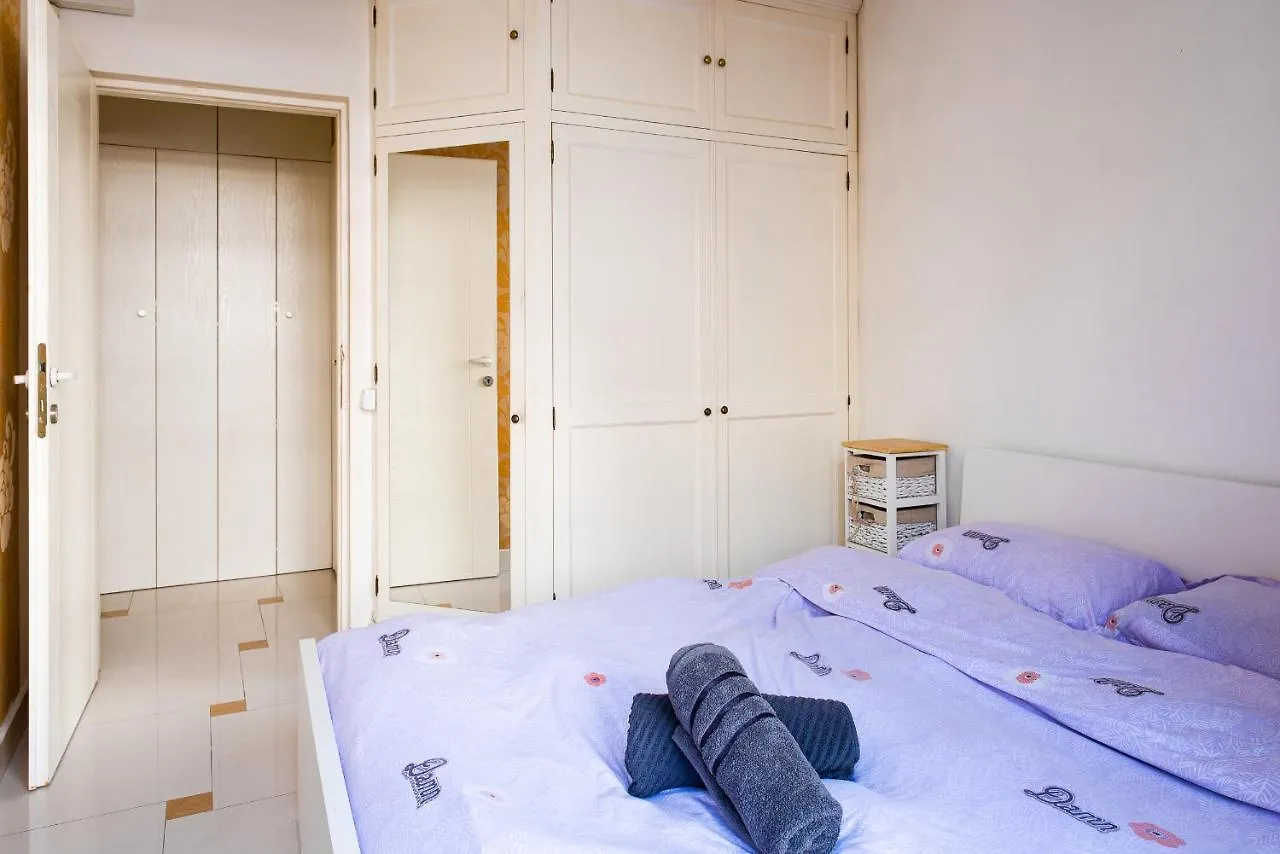 Central 2Br Apartment With Balcony - Italian Church & City View 布加勒斯特 罗马尼亚